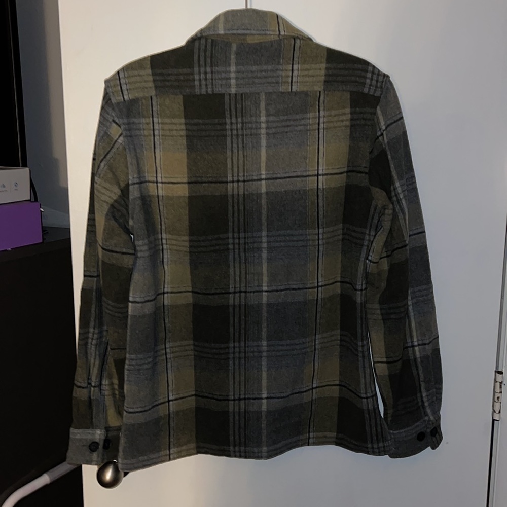 Shirt - Picture 2 of 3
